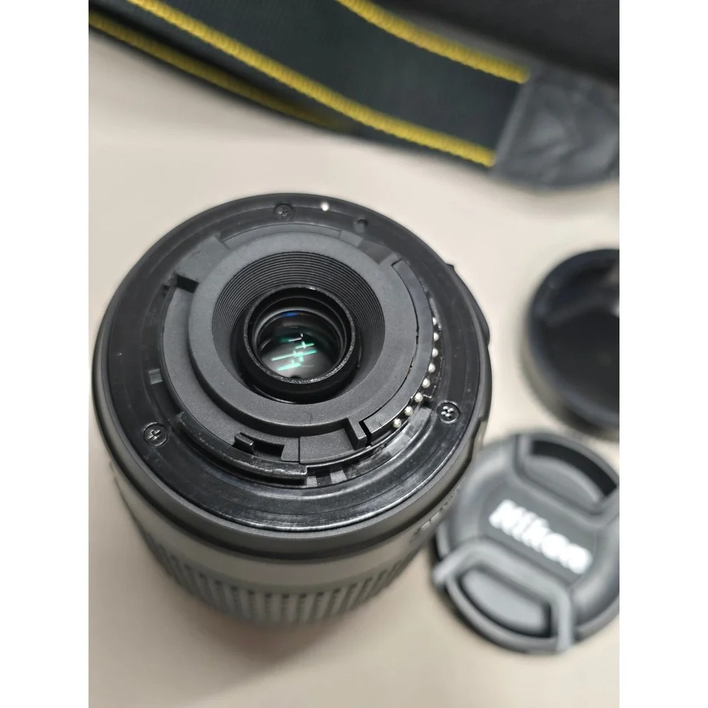 Nikon D5000 12MP DSLR Digital Camera with Nikon 18-55mm & 55-200mm lens Case